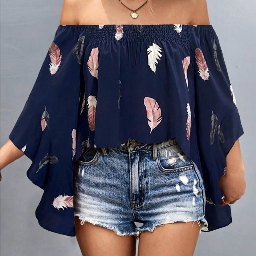 SHEIN Navy Feather Print Blouse hangs off of shoulders 🩷3/20$